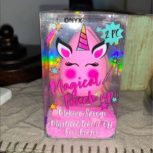 Beauty blender and face eraser set